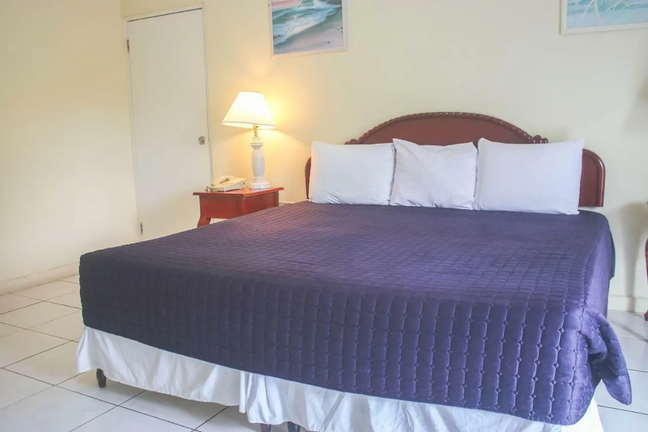 Comfort Rooms At Grandiosa Montego Bay 4*,